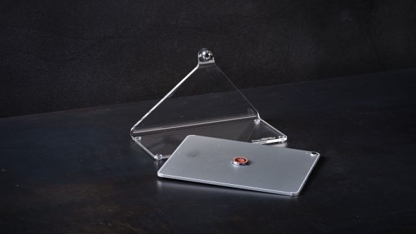 Tablethalter aus transparentem Acrylglas